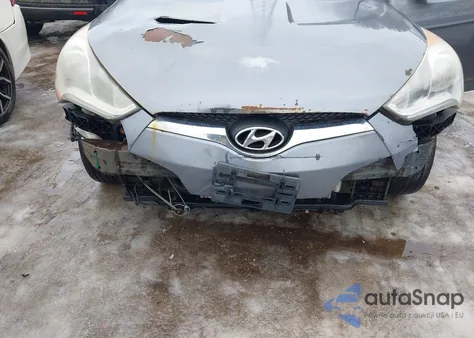 2013 Hyundai Veloster Base W/Black z USA, uszkodzony, nr VIN KMHTC6AD4DU146078